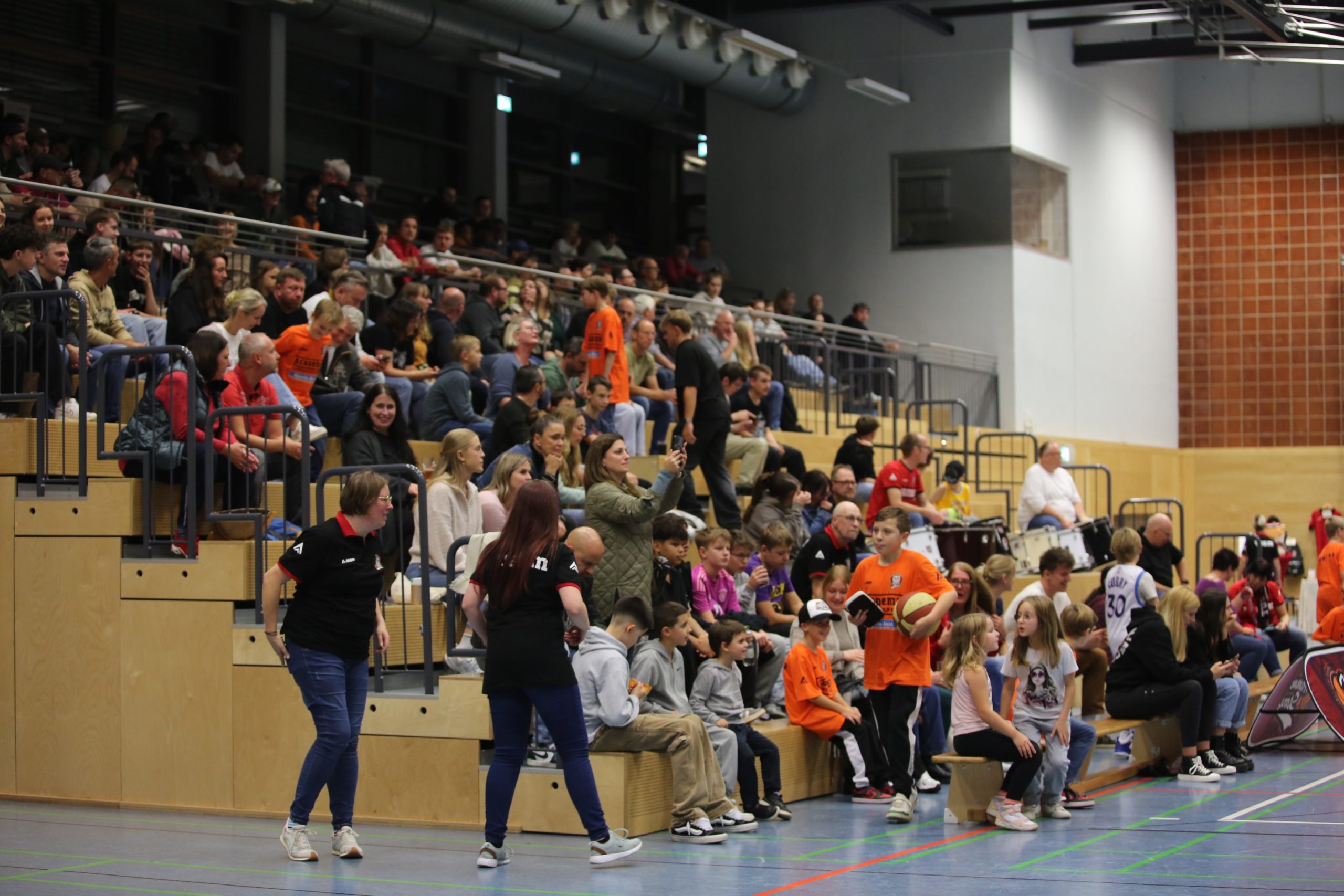 Auftakt des Doppelspieltags gegen die BG Dorsten